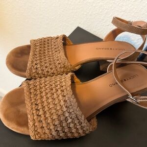 Lucky Brand Camel Sandals size 9